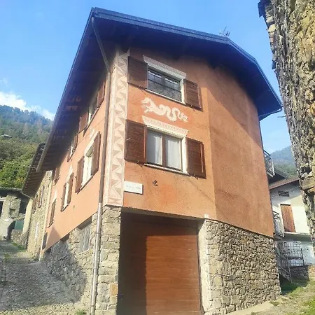 Al Vicolo Guest house *